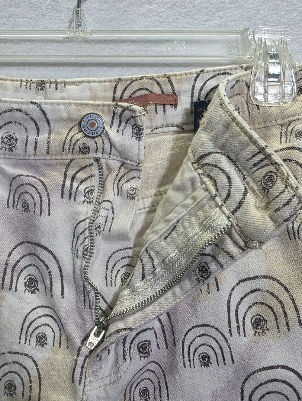 ANTHROPOLOGIE X HANNAH LEATHERS PILCRO RAINBOW PRINT DENIM SHORTS SZ 28 - Picture 6 of 12